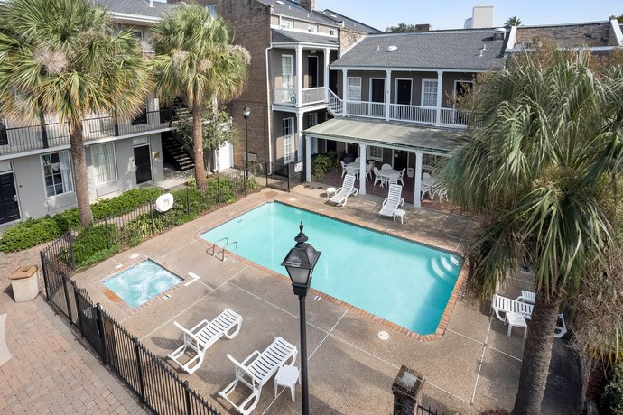 Quality Inn & Suites Maison Saint Charles New Orleans