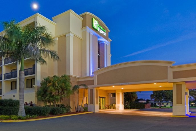 Holiday Inn Express Fort Myers Cape Coral