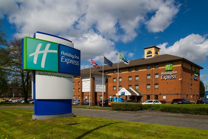 Holiday Inn Express Birmingham Oldbury