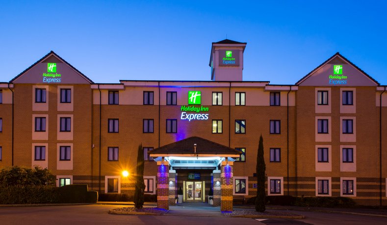 Holiday Inn Express London Dartford