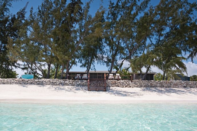 Hollywood Beach Suites Turks And Caicos North Compare Deals