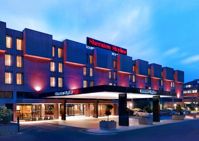 Sheraton Skyline Hotel London Heathrow