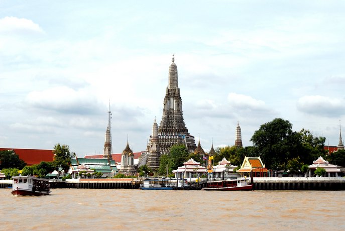 로얄 오키드 쉐라톤 호텔 & 타워스, Royal Orchid Sheraton Hotel & Towers