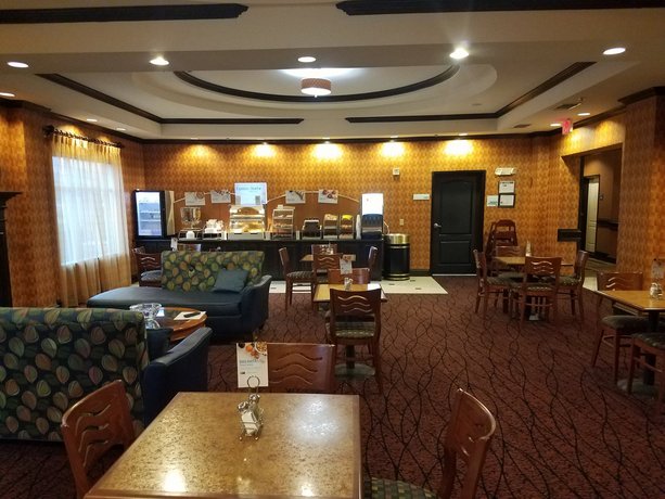 Holiday Inn Express Hotel & Suites Royse City