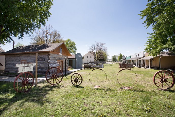 Holiday Inn Express Hotel & Suites Abilene (Kansas)