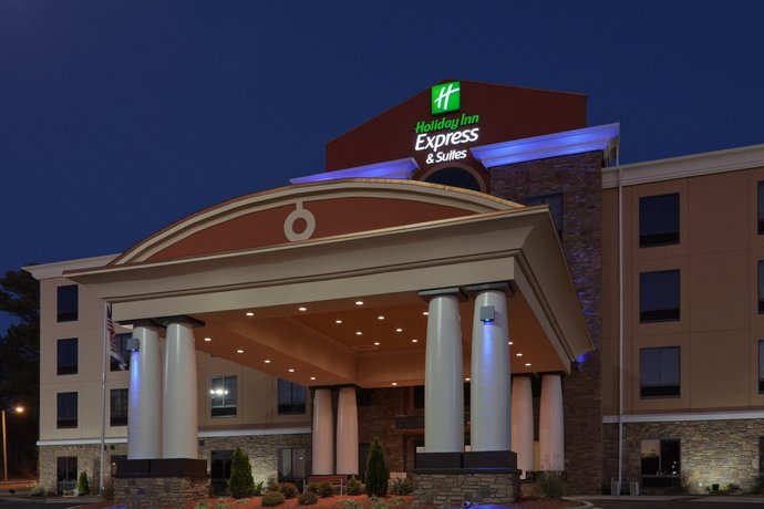 Holiday Inn Express & Suites Fulton (Mississippi)