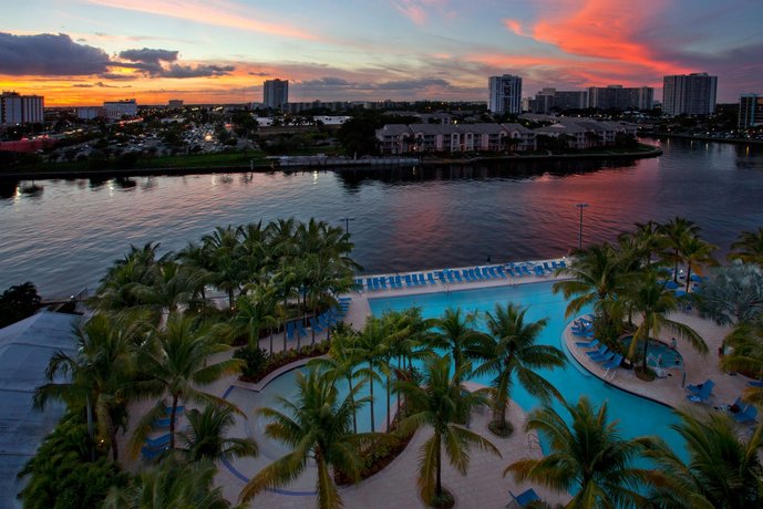 Doubletree Resort By Hilton Hollywood Beach Hollywood Compare Deals