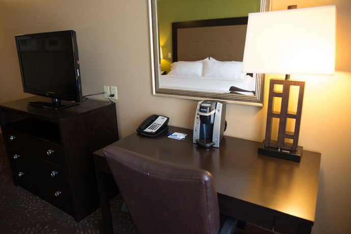 Holiday Inn Express Northwood (Iowa)