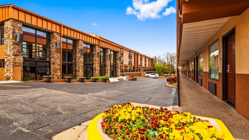 Best Western Center Pointe Inn Branson