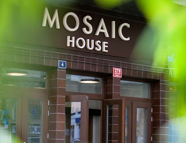 모자이크 하우스, Mosaic House