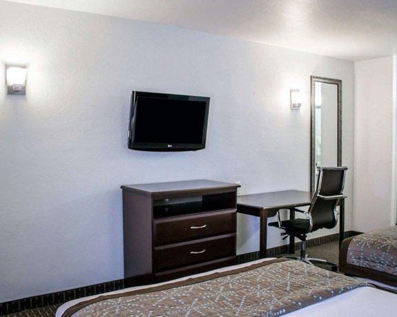 Quality Inn Akron Fairlawn Compare Deals