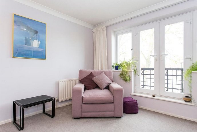 Surrey Quays Apartment