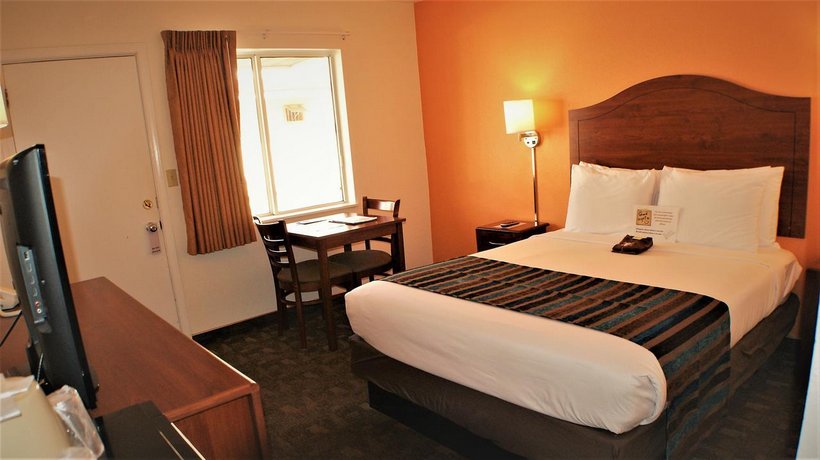 Adventure Inn Moab Compare Deals