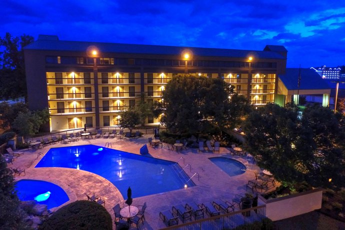 Quality Inn Near The Island Pigeon Forge Compare Deals