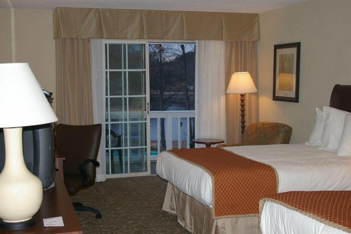 Sturbridge Host Hotel