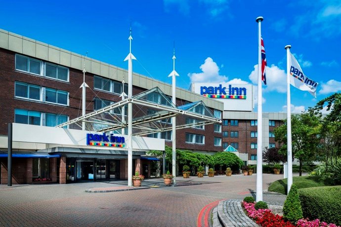 파크 인 바이 래디슨 호텔 & 컨퍼런스 센터 런던 히스로, Park Inn by Radisson Hotel & Conference Centre London Heathrow