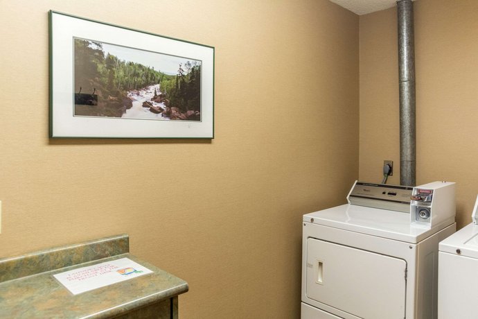 Comfort Inn West Duluth Compare Deals