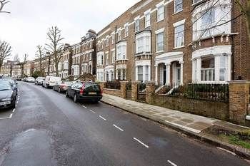 Veeve - House on the Heath