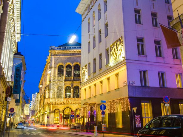 Radisson Blu Style Hotel Vienna צילום של הוטלס קומביינד - למטייל (1)