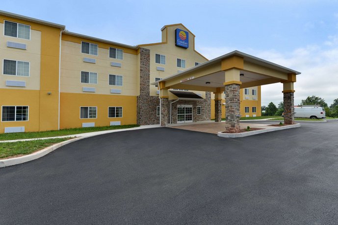 Comfort Inn And Suites Manheim Cornwall Compare Deals