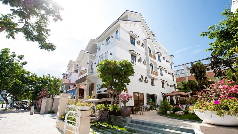 아리엘 홈, Ariel Homes