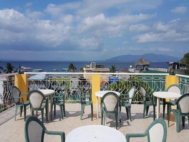 Guest Friendly Hotels in Puerto Galera - Sabang Oasis Resort
