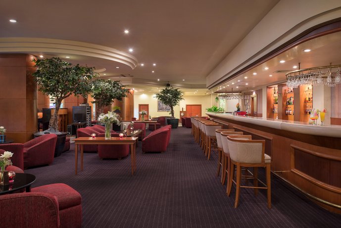 מלון דה טווין טווארס צילום של הוטלס קומביינד - למטייל (38)