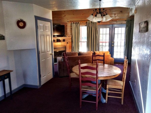 Riverbend Motel Cabins Helen Compare Deals