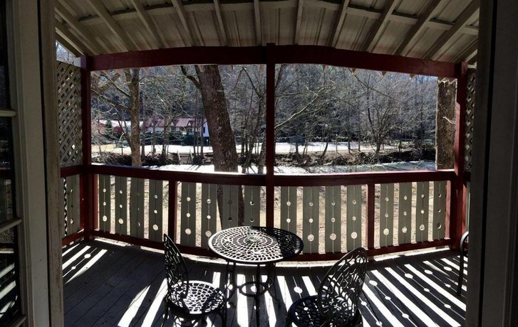Riverbend Motel Cabins Helen Compare Deals