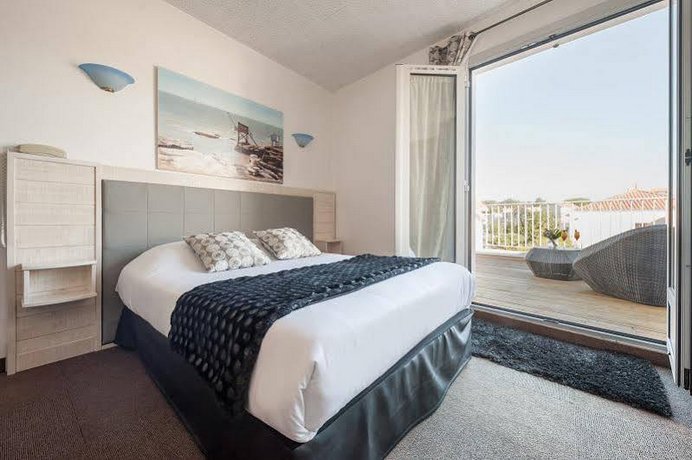 Hotel De La Plage Saint Palais Sur Mer Compare Deals