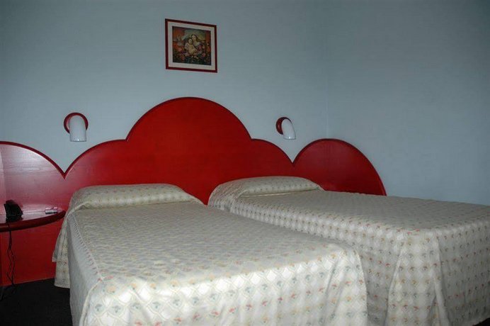 Marchi hotel, modena compare deals Hotel marchi modena
