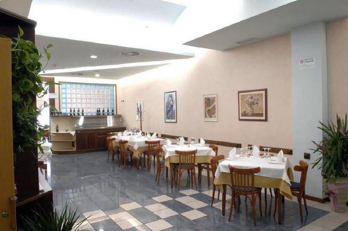 Marchi hotel, modena compare deals Hotel marchi modena