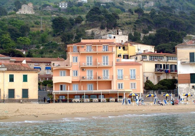 Hotel Sonia Santa Maria di Castellabate - Compare Deals