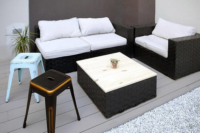 미팅 포인트 호스텔, Meeting Point Hostels