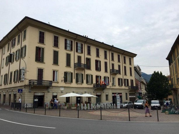 Hotel Moderno Lecco Compare Deals
