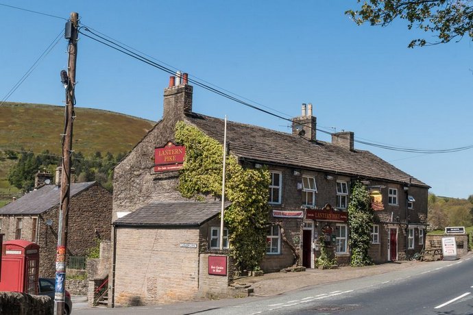 The Lantern Pike Inn Hayfield Compare Deals - 