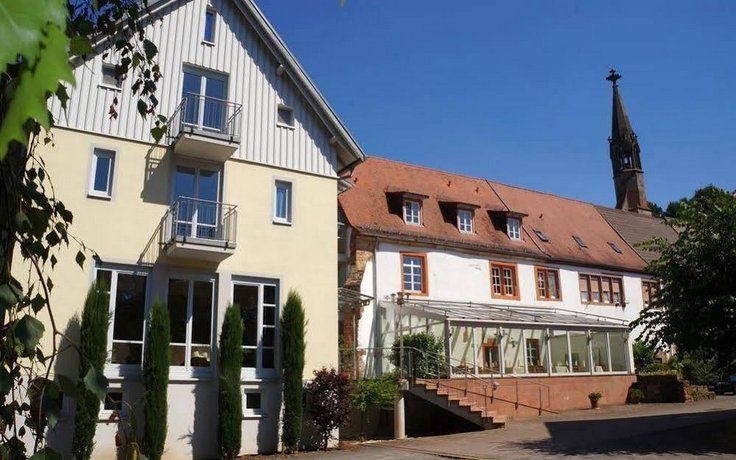 Hotel Rosenthaler Hof Kerzenheim Compare Deals - 