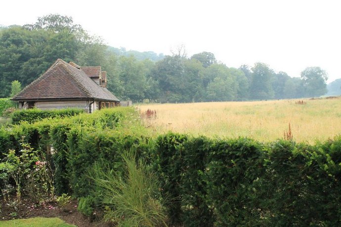 The White Horse West Dean