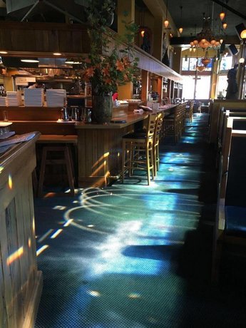 Mcmenamins Crystal Hotel Portland Compare Deals