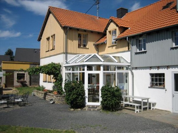 Petras Gästehof Hotel Wiesemscheid