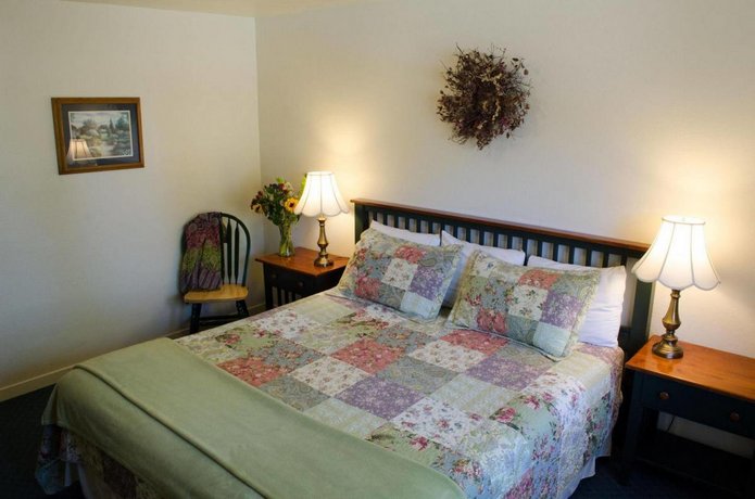 Carlin Country Cottages Calistoga Compare Deals