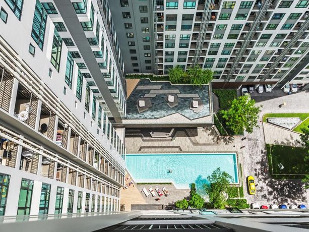 더 베이스 센트럴 파타야 바이 파브스테이, THE BASE Central Pattaya By Favstay