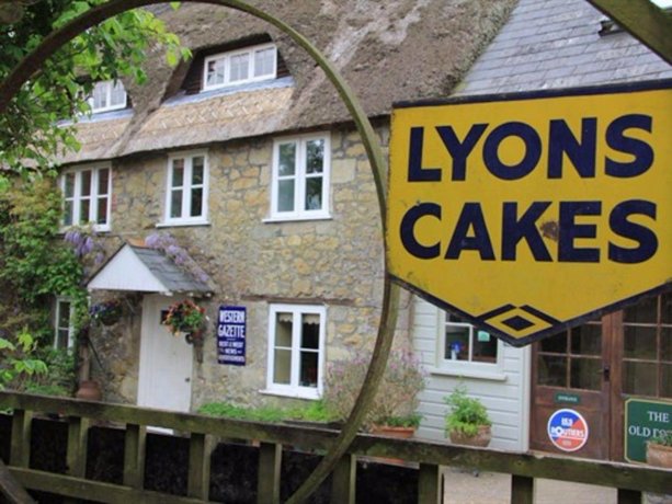 The Old Forge Holiday Cottages Compton Abbas Compare Deals
