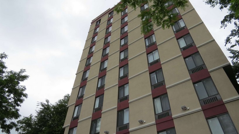 Best Western Plus Stadium Inn