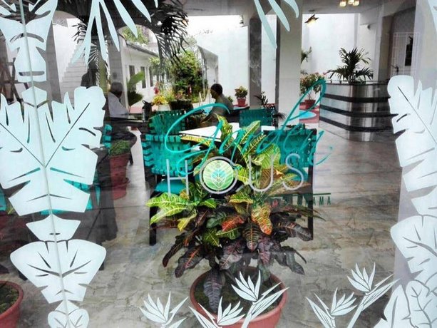 Hotel Jungle House