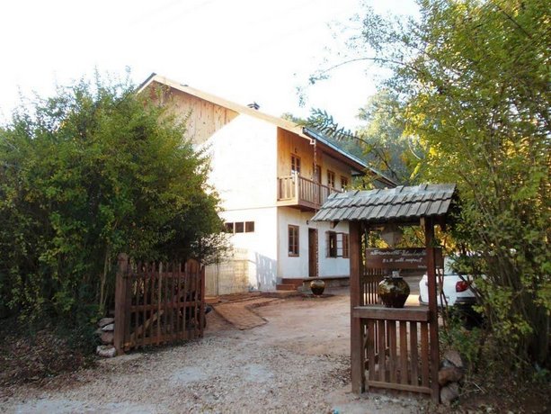 Thitaw Lay House B & B