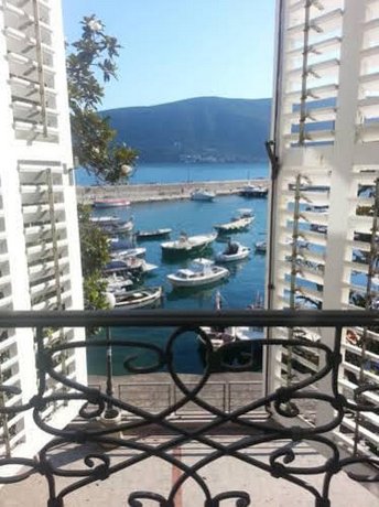 Stanica B&B