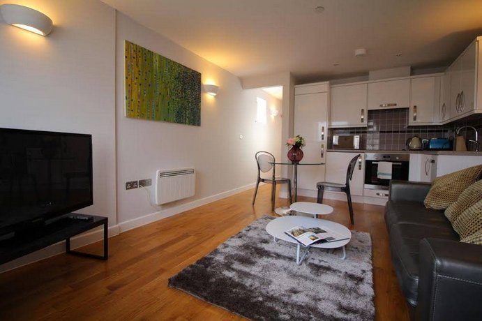 Lux Living Apartments - Marino House
