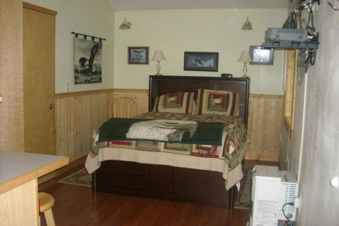 Box Canyon Cabins Seward Compare Deals
