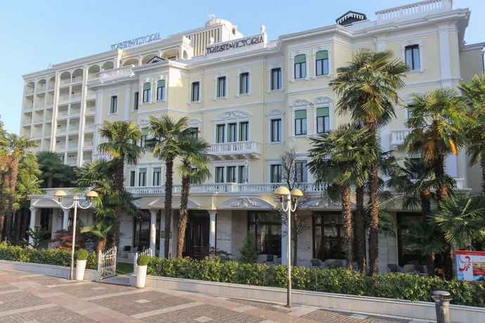 Grand Hotel Trieste Victoria Abano Terme Offerte In Corso